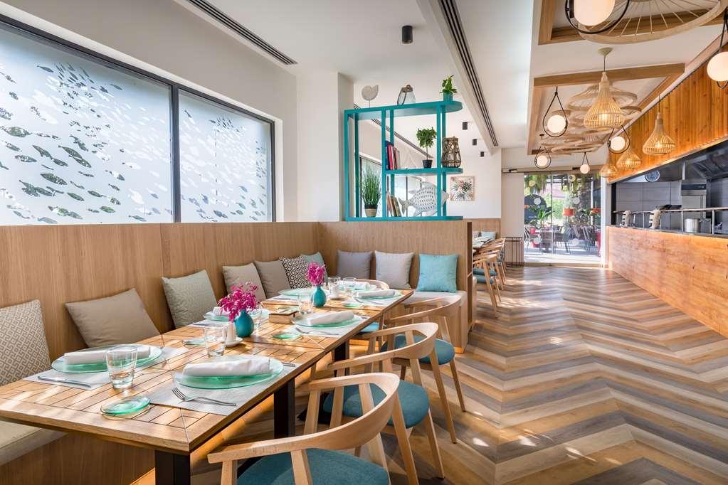 Occidental Aranjuez Hotell Restaurant bilde