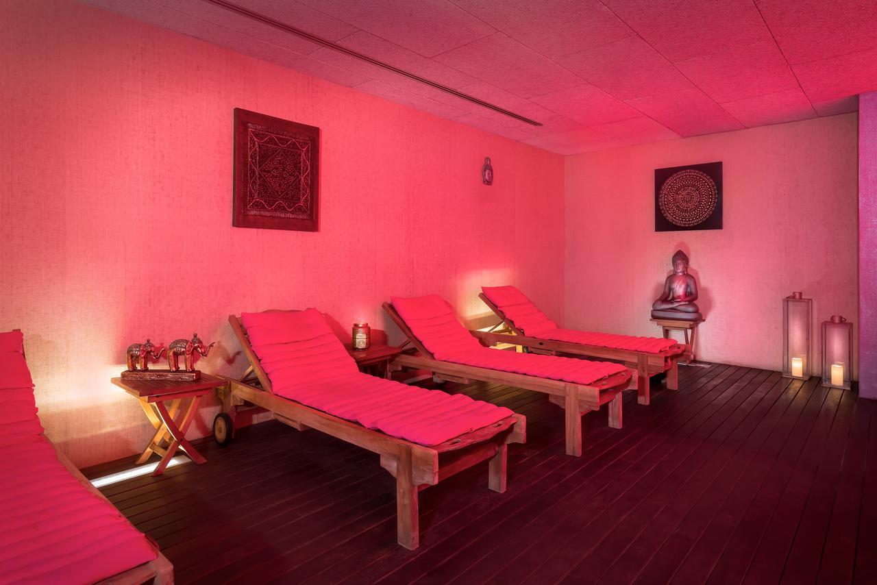 Occidental Aranjuez Hotell Eksteriør bilde