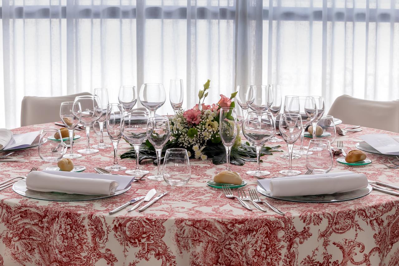 Occidental Aranjuez Hotell Eksteriør bilde